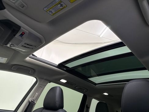 Used 2025 Subaru Ascent Touring image 22