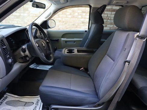Used 2011 Chevrolet Silverado 1500 W/T image 16