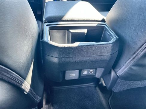 Used 2025 Toyota Tacoma Limited image 20
