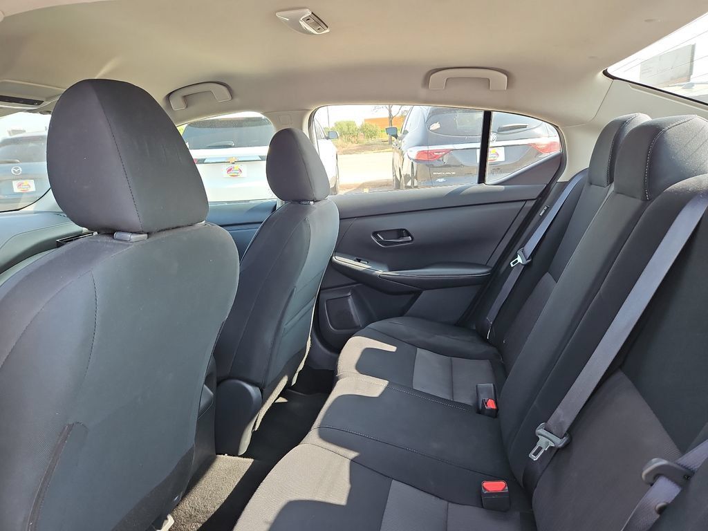 Used 2024 Nissan Sentra SV FWD image 16