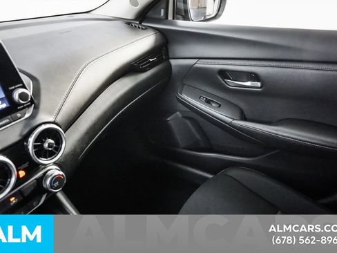 Used 2025 Nissan Sentra SV image 41