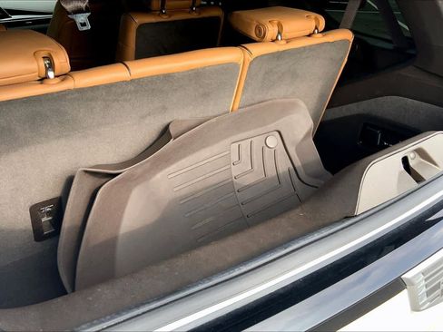 Used 2022 Cadillac Escalade Sport w/ Touring Package image 32