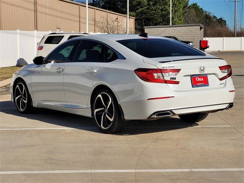 Used 2022 Honda Accord Sport image 6