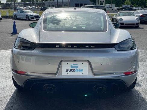 Used 2022 Porsche 718 Cayman GTS RWD image 11