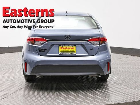 Used 2024 Toyota Corolla LE FWD image 6