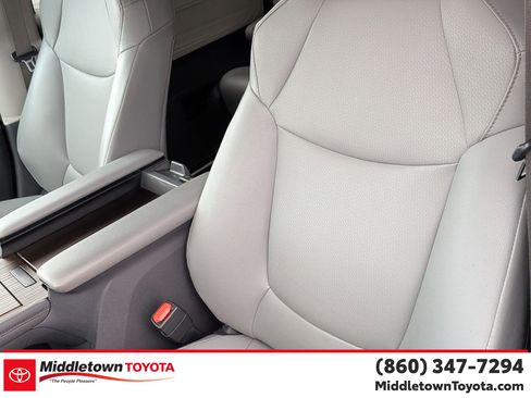 Used 2024 Toyota Sienna XLE image 14