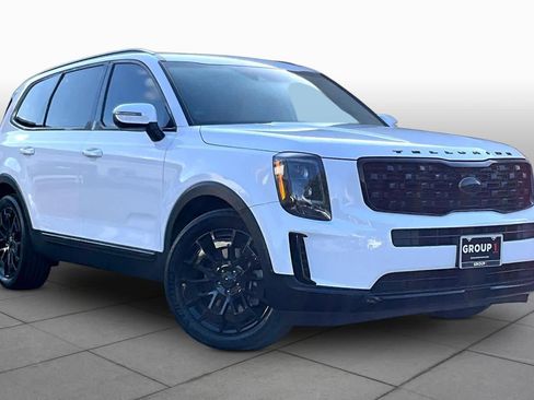 Used 2021 Kia Telluride EX w/ EX Premium Package AWD/4WD image 3