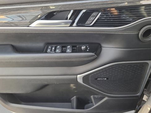 Used 2022 Jeep Wagoneer Series II w/ Rear Seat Video Group 1 image 23