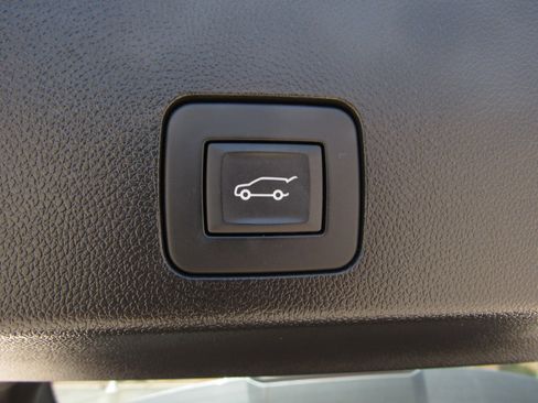 Used 2023 Buick Encore GX Essence w/ Experience Buick Package image 14