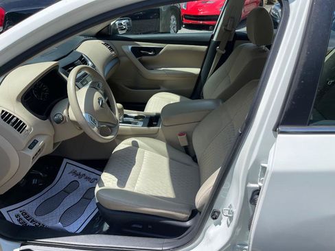 Used 2016 Nissan Altima 2.5 S w/ Power Driver Seat Package image 15