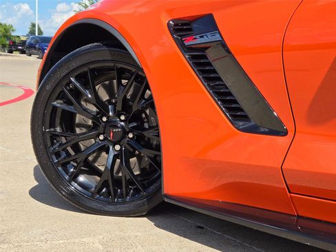 Used 2019 Chevrolet Corvette Z06 w/ Battery Protection Package RWD image 10