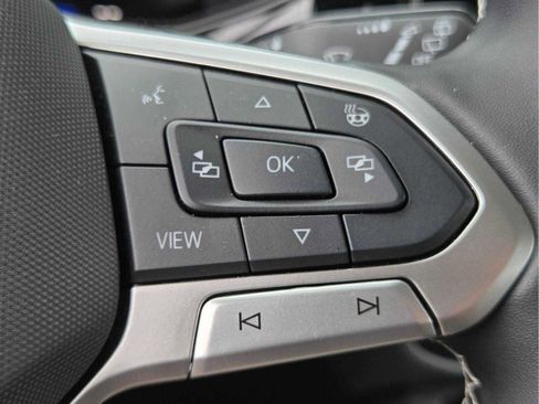 Used 2025 Volkswagen Taos S FWD image 46