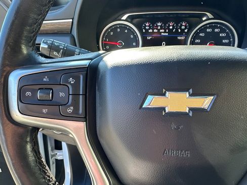 Used 2021 Chevrolet Suburban Premier w/ Premium Package image 26