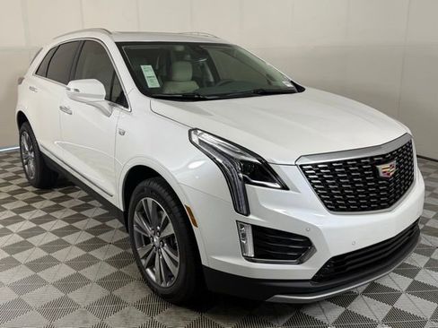 New 2025 Cadillac XT5 Premium Luxury image 9