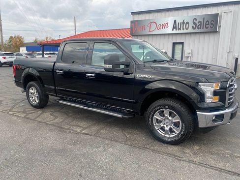 Used 2017 Ford F150 XLT w/ Equipment Group 302A Luxury image 3