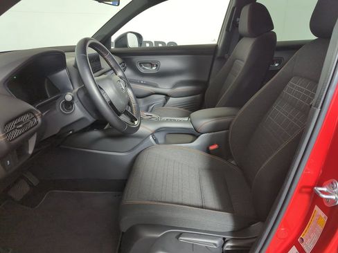 Certified 2026 Honda HR-V Sport image 8