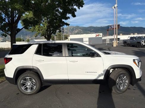 New 2027 GMC Terrain Elevation AWD/4WD image 3