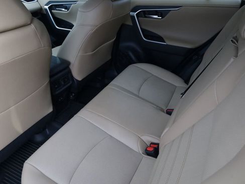 Used 2023 Toyota RAV4 Limited image 23