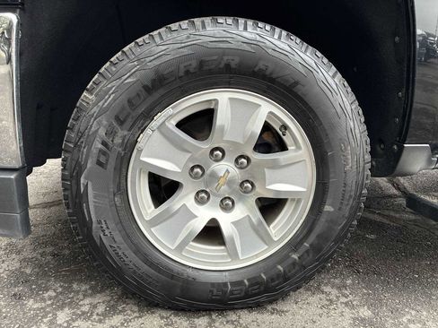 Used 2018 Chevrolet Silverado 1500 LT w/ LT Fleet Plus Package AWD/4WD image 17