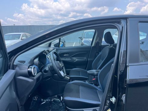 Used 2025 Nissan Versa SV FWD image 21