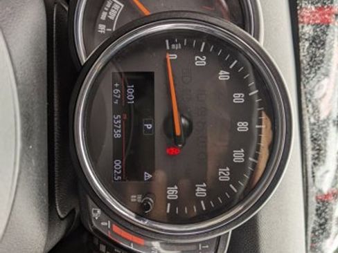Used 2018 MINI Cooper S image 11