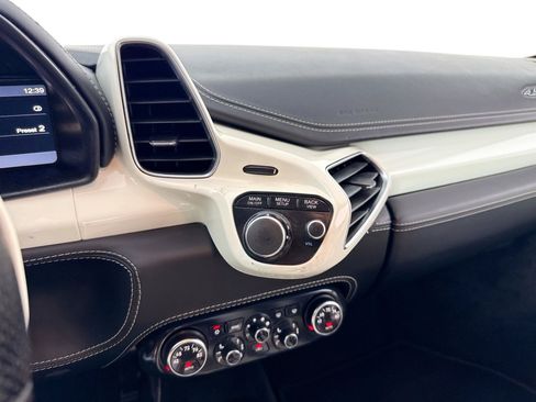 Used 2010 Ferrari 458 Italia Coupe RWD image 33