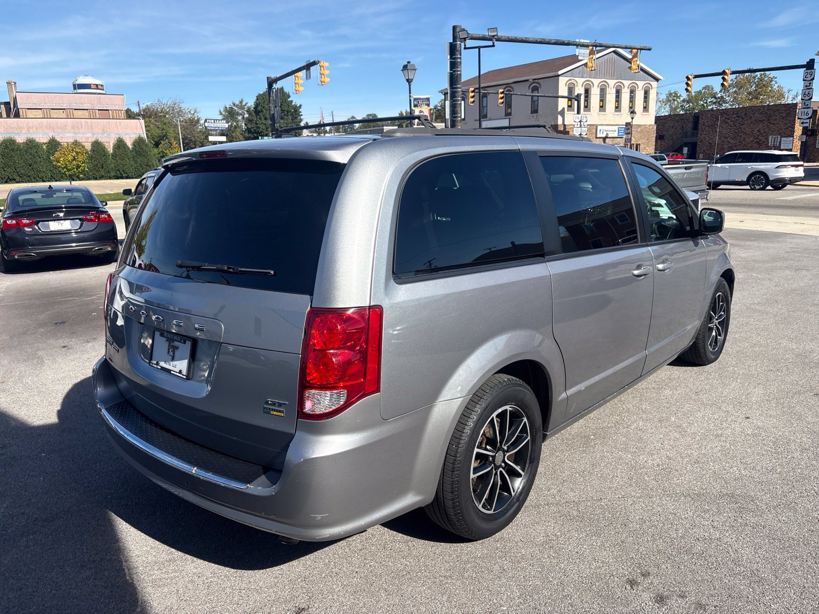 Used 2019 Dodge Grand Caravan GT FWD image 5
