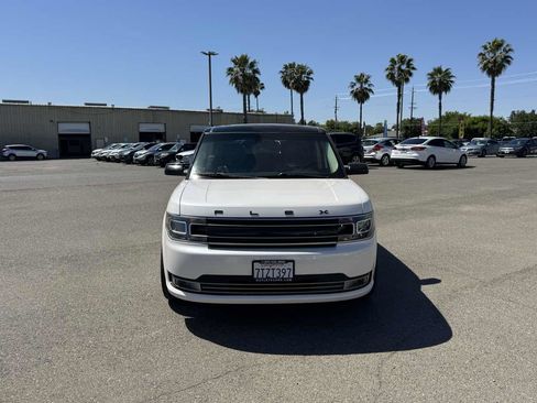 Used 2016 Ford Flex Limited w/ Equipment Group 301A FWD image 4