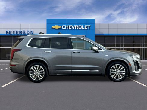 Certified 2021 Cadillac XT6 Premium Luxury w/ LPO, Radiant Package AWD/4WD image 3
