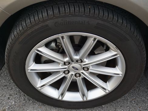 Used 2014 Ford Flex Limited w/ Equipment Group 301A FWD image 11
