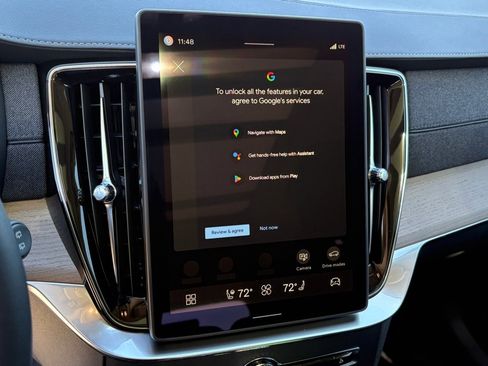 New 2026 Volvo XC90 B6 Plus w/ Protection Package Premier image 15