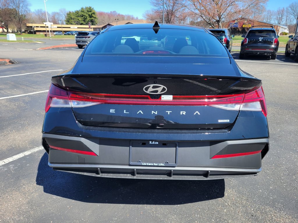 Used 2026 Hyundai Elantra SEL FWD image 4