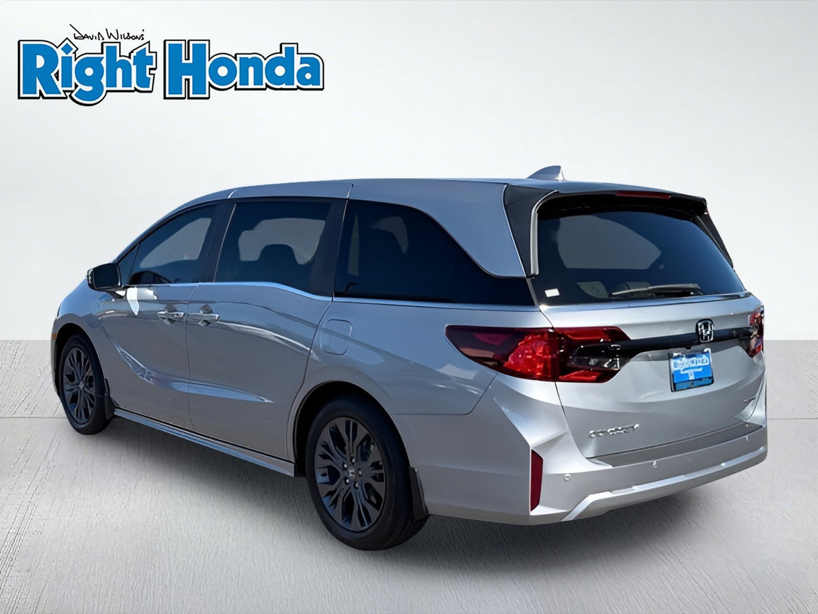 New 2027 Honda Odyssey Touring image 3