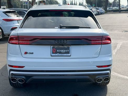 Used 2023 Audi SQ8 Prestige w/ Prestige Package image 9