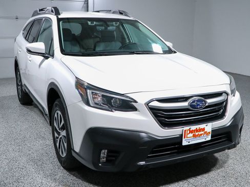 Used 2022 Subaru Outback Premium AWD/4WD image 5