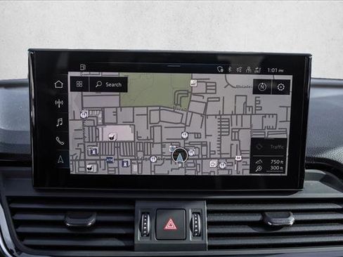 Used 2023 Audi Q5 Premium Plus w/ Premium Plus Package image 17