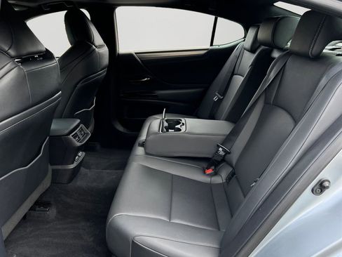 Used 2022 Lexus ES 350 F Sport image 10