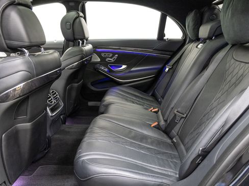 Used 2018 Mercedes-Benz S 560 4MATIC Sedan w/ AMG Line Exterior image 8