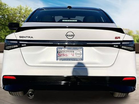 New 2026 Nissan Sentra SR w/ Floor Mat Package FWD image 4