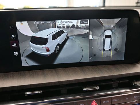 Used 2023 Kia Telluride SX image 24