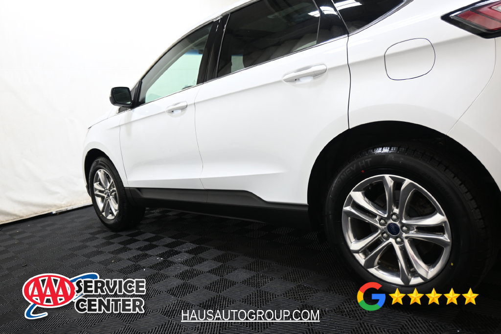 Used 2016 Ford Edge SEL w/ Equipment Group 201A AWD/4WD image 11