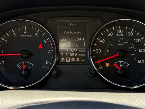 Used 2014 Nissan Rogue S w/ Convenience Package FWD image 17