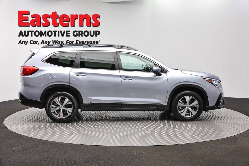 Used 2025 Subaru Ascent Premium AWD/4WD image 6