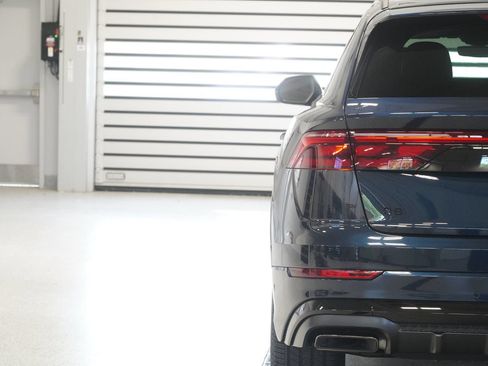 Used 2026 Audi Q8 Prestige AWD/4WD image 9