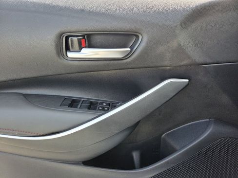 Used 2025 Toyota Corolla SE image 23