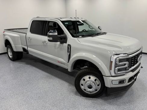 Used 2026 Ford F450 Platinum w/ Platinum Plus Package AWD/4WD image 38