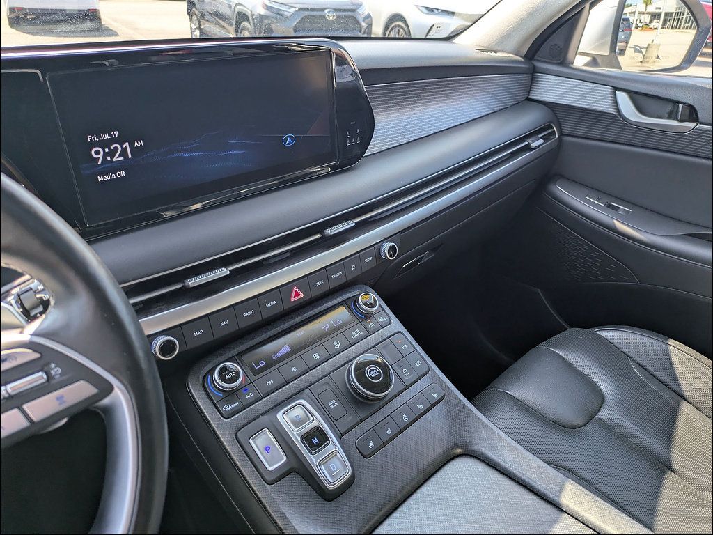 Used 2024 Hyundai Palisade Limited FWD image 20