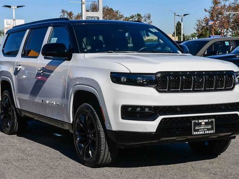 Used 2024 Jeep Grand Wagoneer L Series II w/ Quick Order Packagew 28T image 3