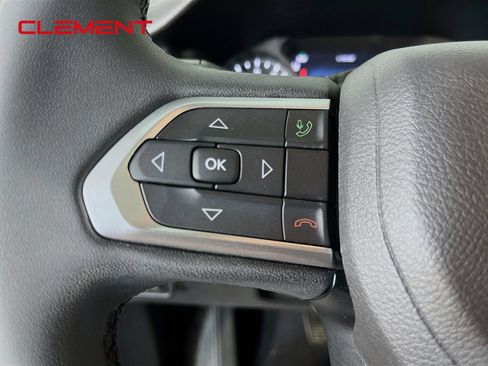 Used 2022 Jeep Compass Latitude w/ Sun and Sound Group AWD/4WD image 15