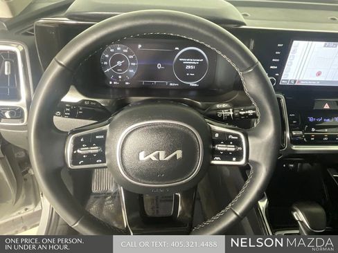 Used 2023 Kia Sorento SX AWD/4WD image 44